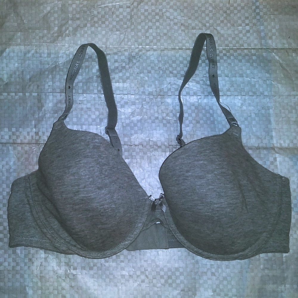 Victoria's Secret Bra 38D Lined Demi Grey